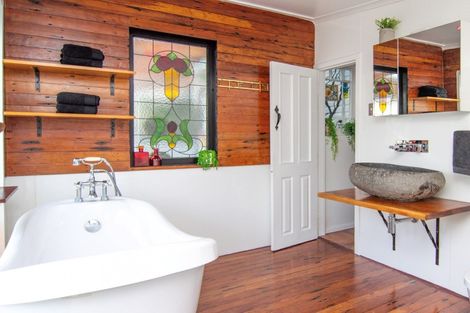 Photo of property in 320 Featherston Street, Palmerston North, 4410