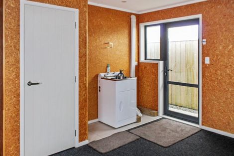 Photo of property in 32 Silicon Way, Fitzherbert, Palmerston North, 4410