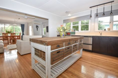 Photo of property in 5 Charles Street, Carterton, 5713