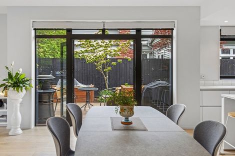 Photo of property in 36 Weka Street, Fendalton, Christchurch, 8041