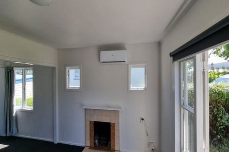 Photo of property in 2/52 College Road, Northcote, Auckland, 0627