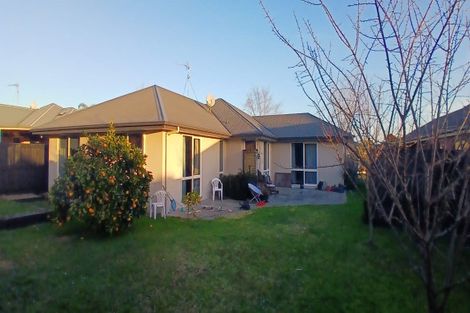 Photo of property in 5 Wiltshire Drive, Huntington, Hamilton, 3210