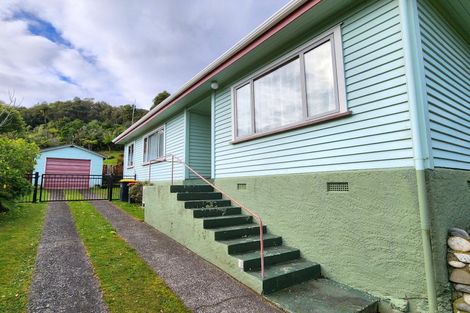 Photo of property in 21 Ashmore Avenue, Cobden, Greymouth, 7802