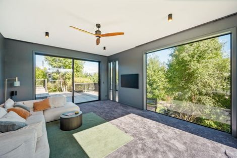 Photo of property in 9 Matipo Street, Wanaka, 9305