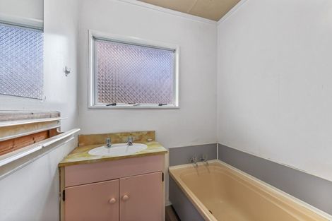 Photo of property in 2/16 Parkers Road, Tahunanui, Nelson, 7011