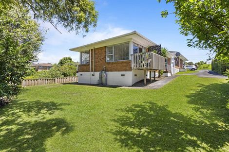 Photo of property in 3/9 Roberts Avenue, Bayswater, Auckland, 0622