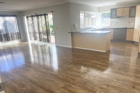 Photo of property in 42 Raphoe Road, Flat Bush, Auckland, 2019