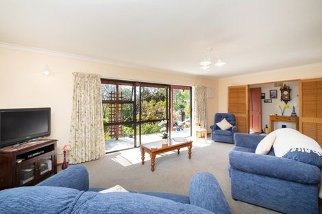 Photo of property in 2 Hunters Hill, Havelock North, 4130