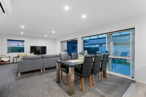 Photo of property in 69 Bathurst Crescent, Pyes Pa, Tauranga, 3112