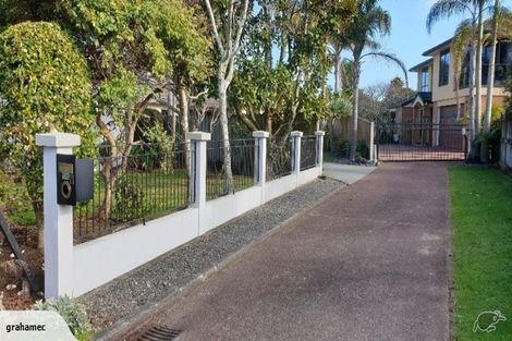 Photo of property in 21 Mull Place, Wattle Downs, Auckland, 2103