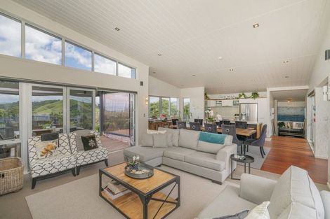 Photo of property in 50 Tarapatiki Drive, Whitianga, 3510