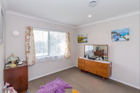 Photo of property in 4 Belle Maison Court, Levin, 5510