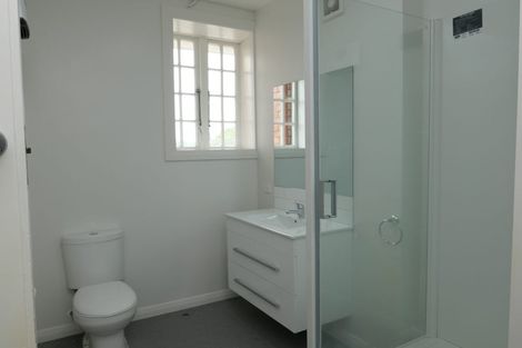 Photo of property in 84a Salamanca Road, Kelburn, Wellington, 6012