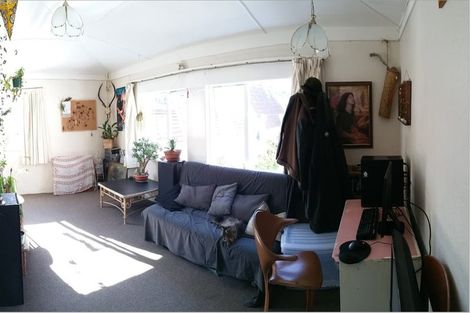 Photo of property in 21a Parkvale Road, Karori, Wellington, 6012