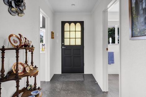 Photo of property in 5 Flint Road West, Stratford, 4332