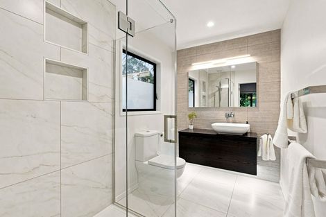 Photo of property in 194 Beach Road, Campbells Bay, Auckland, 0630