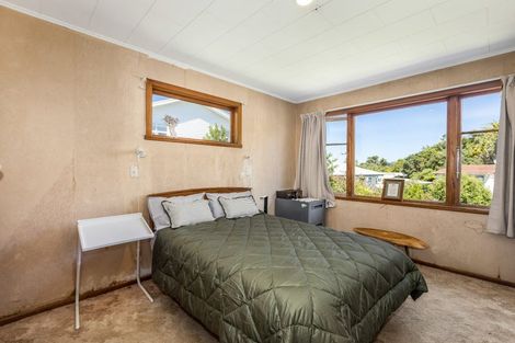 Photo of property in 8 Braemar Terrace, Johnsonville, Wellington, 6037