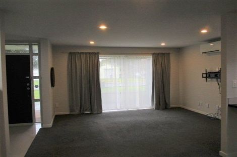 Photo of property in 13 Popokatea Drive, Takanini, 2112