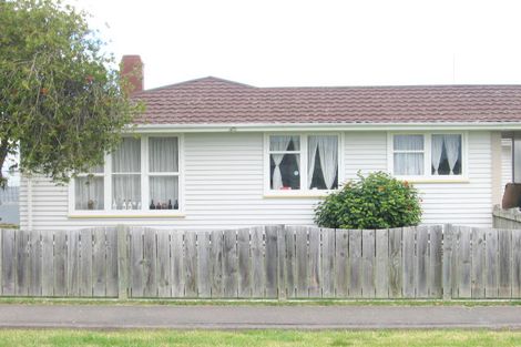 Photo of property in 9 Roberts Terrace, Onekawa, Napier, 4110