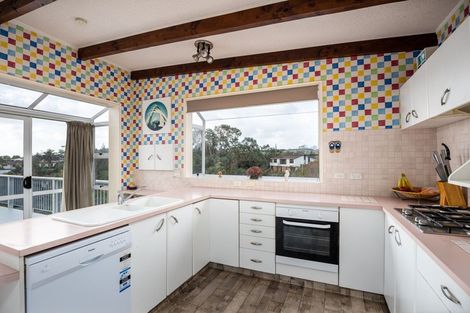 Photo of property in 3a Montana Place, Merrilands, New Plymouth, 4312