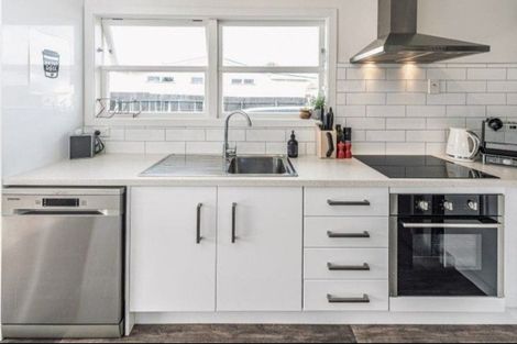 Photo of property in 8a Kings Avenue, Gonville, Whanganui, 4501