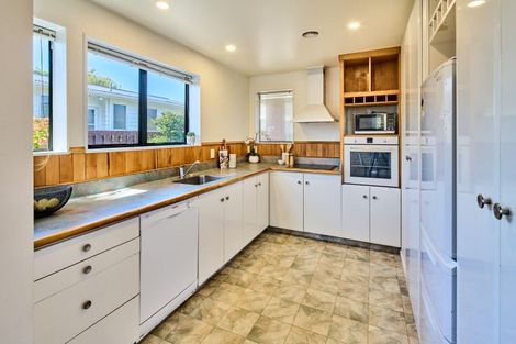 Photo of property in 47 Waiwhetu Road, Waiwhetu, Lower Hutt, 5010