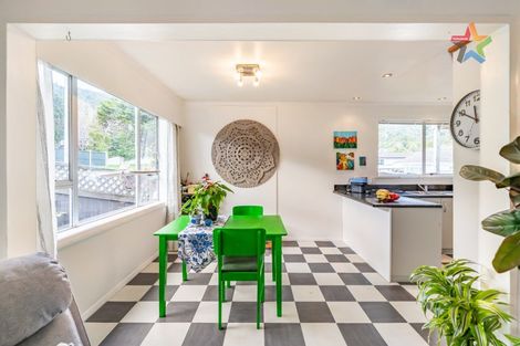 Photo of property in 94 Horoeka Street, Stokes Valley, Lower Hutt, 5019