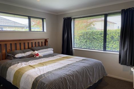 Photo of property in 30 Nielsen Gardens, Rototuna, Hamilton, 3210