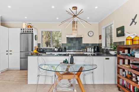 Photo of property in 15a Esther Street, Martinborough, 5711