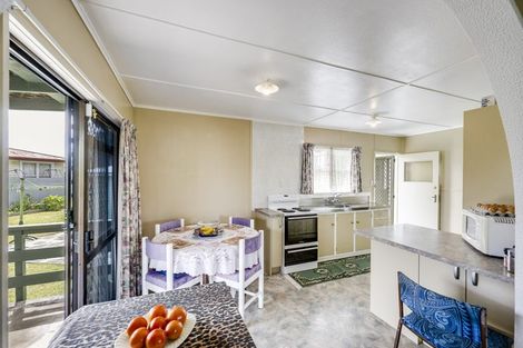 Photo of property in 178 Flaxmere Avenue, Flaxmere, Hastings, 4120