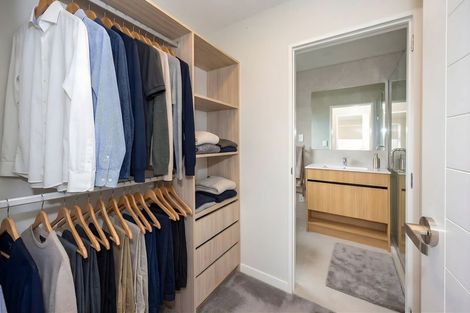 Photo of property in 34 Hellyers Street, Birkdale, Auckland, 0626