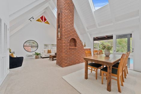 Photo of property in 94 Kowhai Road, Campbells Bay, Auckland, 0630