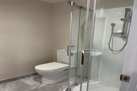 Photo of property in 6/58 Te Atatu Road, Te Atatu South, Auckland, 0610