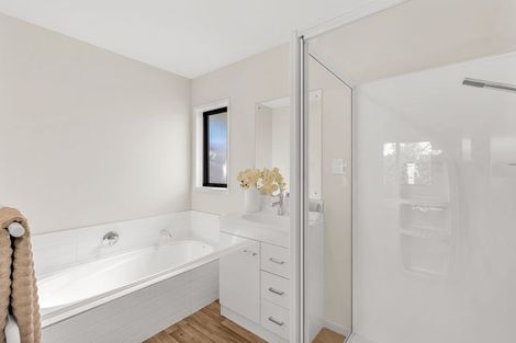 Photo of property in 32a Bradbury Avenue, Rolleston, 7614