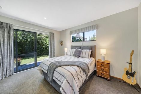Photo of property in 18 Vanderbilt Place, Halswell, Christchurch, 8025