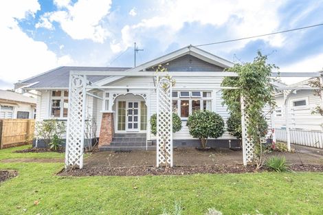 Photo of property in 4 Godwin Crescent, College Estate, Whanganui, 4500