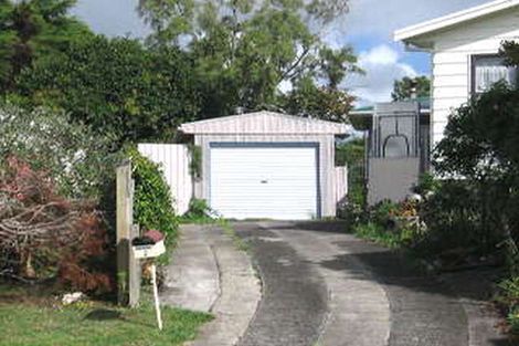 Photo of property in 2 Chilcott Road, Henderson, Auckland, 0612