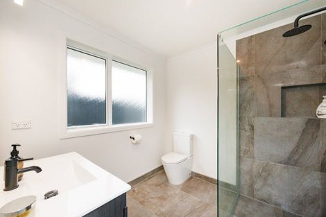 Photo of property in 24 Freedom Drive, Kelvin Grove, Palmerston North, 4414