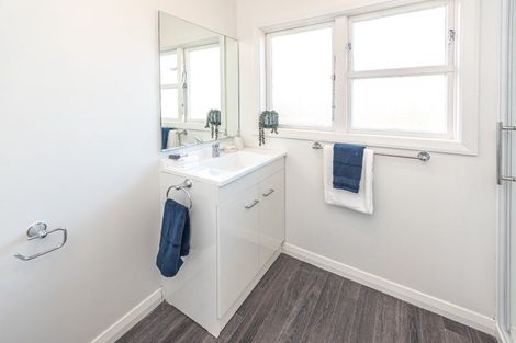 Photo of property in 74b Cornfoot Street, Castlecliff, Whanganui, 4501