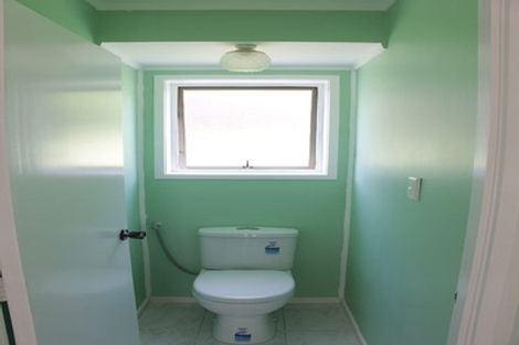 Photo of property in 4 Sirius Place, Botany Downs, Auckland, 2010