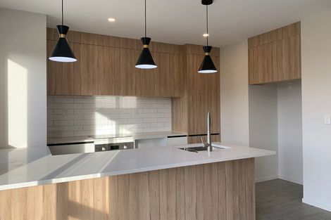 Photo of property in 17 Paina Crescent, Massey, Auckland, 0614