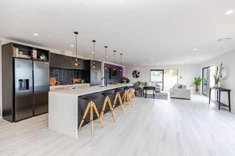 Photo of property in 5 Golf Vue Place, Castlecliff, Whanganui, 4501