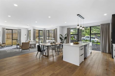 Photo of property in 1/4 Mcquoid Place, Glenfield, Auckland, 0629