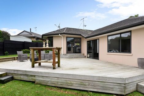 Photo of property in 16 Palm Grove Drive, Western Heights, Hamilton, 3200