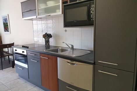 Photo of property in Atrium Towers, 6d/154 The Terrace, Wellington Central, Wellington, 6011