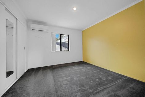 Photo of property in 69a Awaroa Road, Sunnyvale, Auckland, 0612