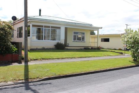 Photo of property in 16 Queen Street, Milton, 9220