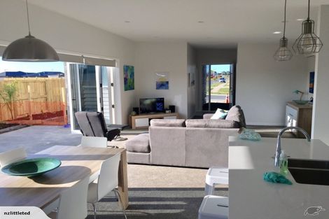 Photo of property in 80 Puhirake Crescent, Pyes Pa, Tauranga, 3112