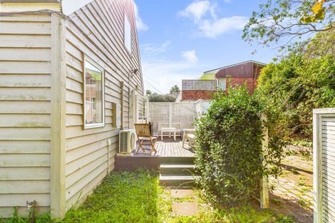 Photo of property in 2/32 Moana Avenue, Onehunga, Auckland, 1061