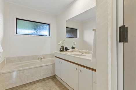 Photo of property in 17 Channing Crescent, Botany Downs, Auckland, 2010